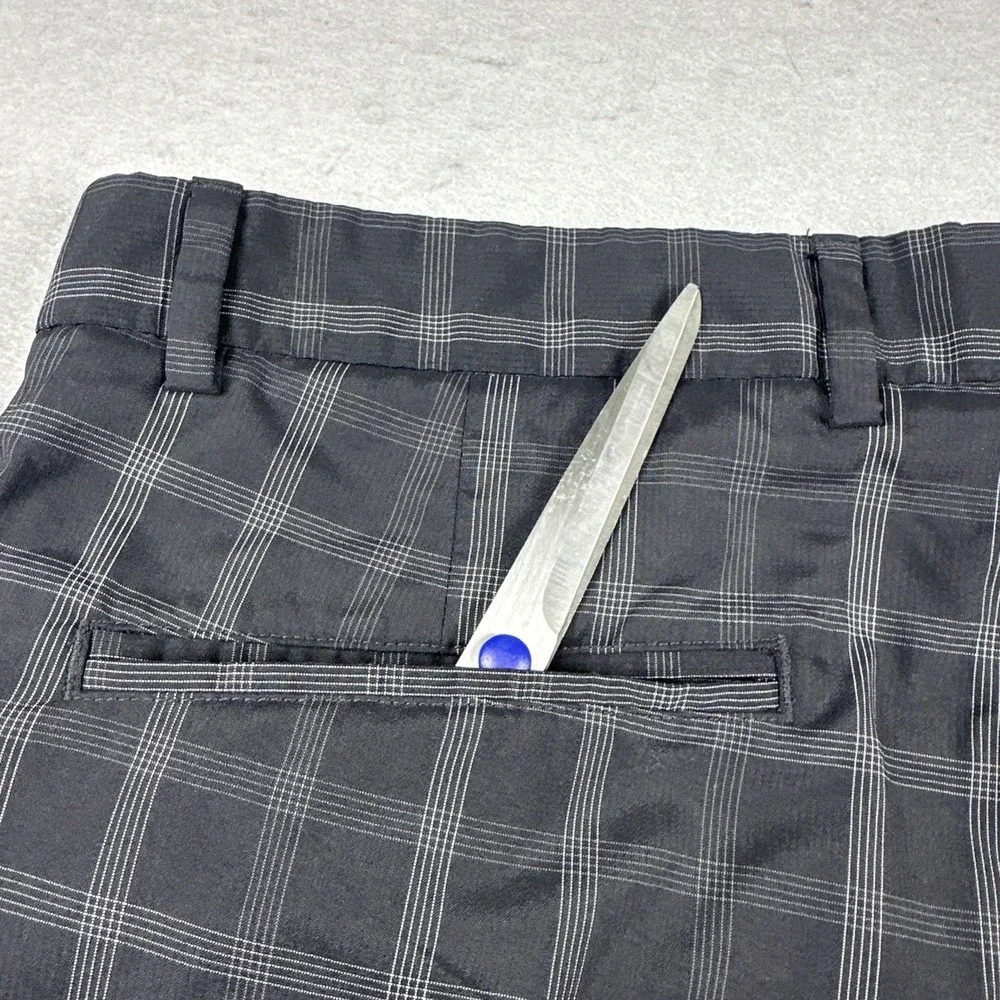 Walter Hagen Shorts Men's W38 Black grid‎ Performance Golf Chino Golfer